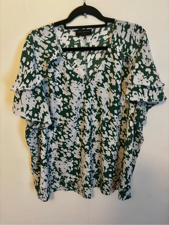 Lane Bryant Tops - Lane Bryant Green & White Blouse